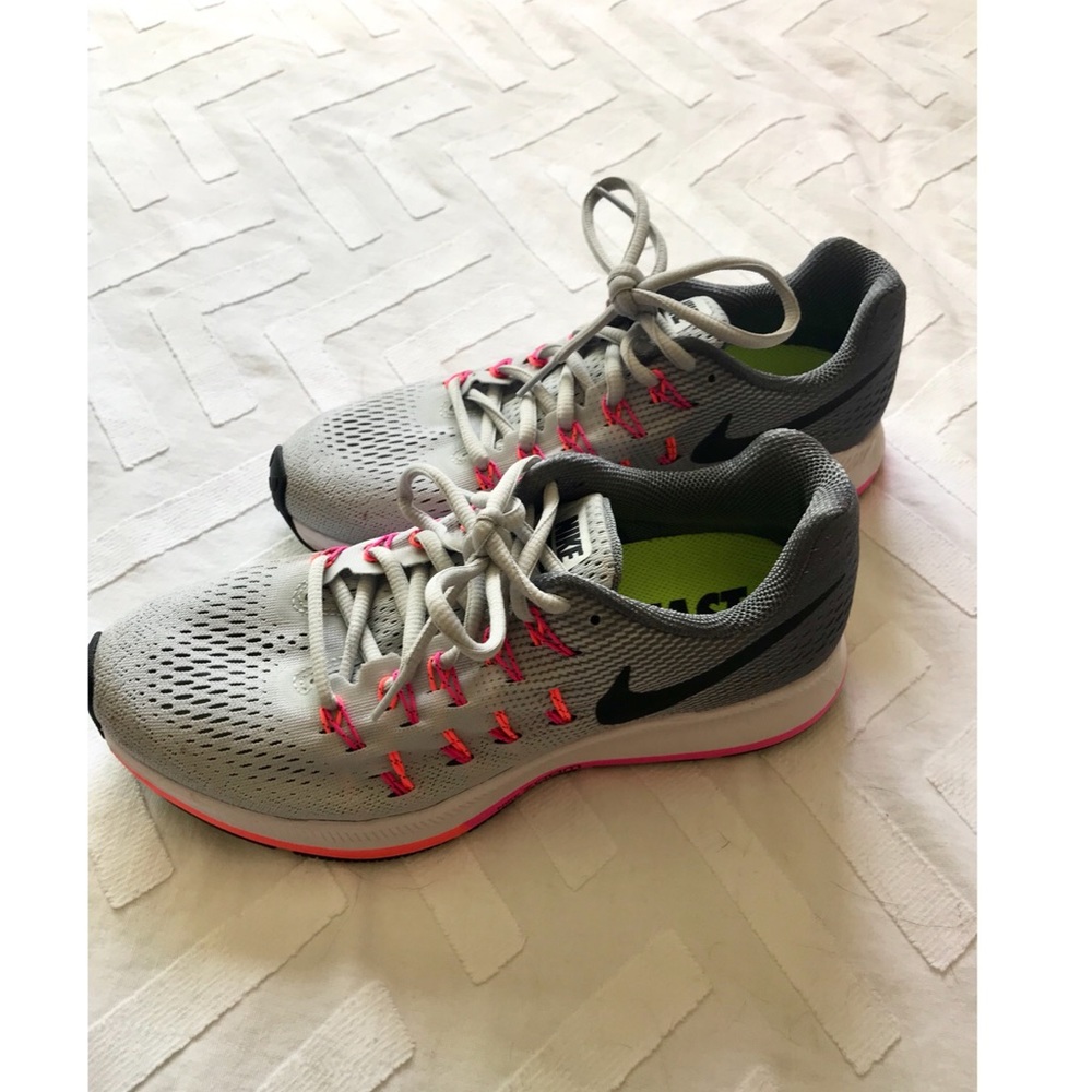 Nike Zoom Pegasus 33 Running Shoe